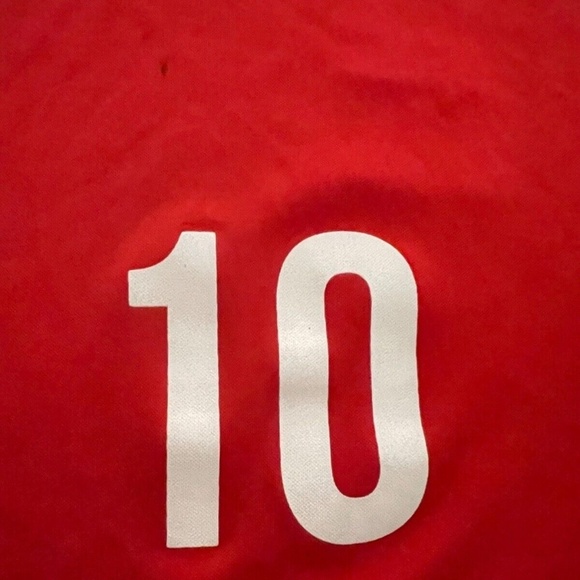 Manchester United Official Merchandise Men's Med Red Rooney #10 Jersey - Picture 5 of 5